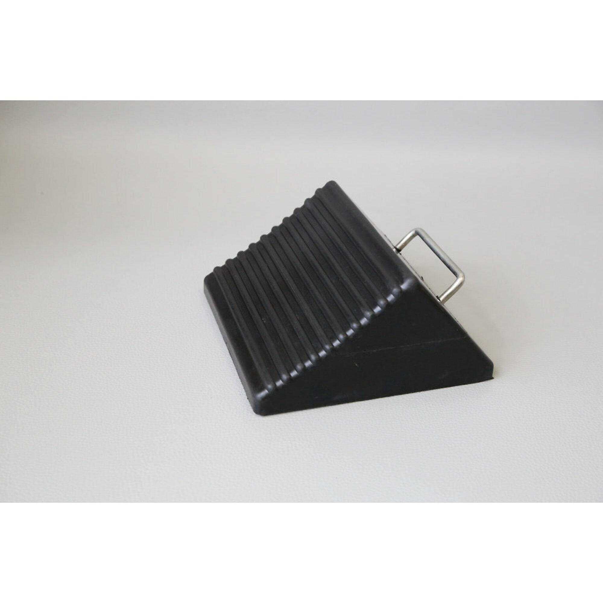 Shop Tuff Rubber Wheel Chock with Handle - 8in. x 8in. x 4in., Anti-Slip, Model# STF-884RCHI